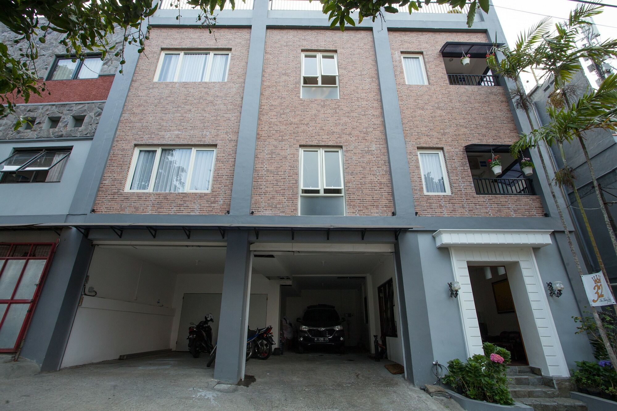 Hotel Reddoorz Near Museum Angkut Batu Batu  Exterior foto